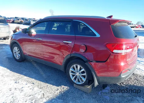 2016 Kia Sorento 3.3L Lx z USA, uszkodzony, nr VIN 5XYPGDA5XGG154831